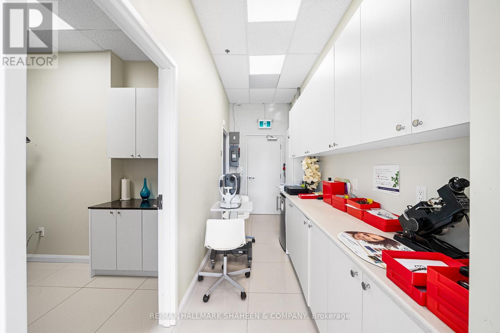 B10 - 9610 Yonge Street, Richmond Hill, Ontario  L4C 1V6 - Photo 7 - N12637748