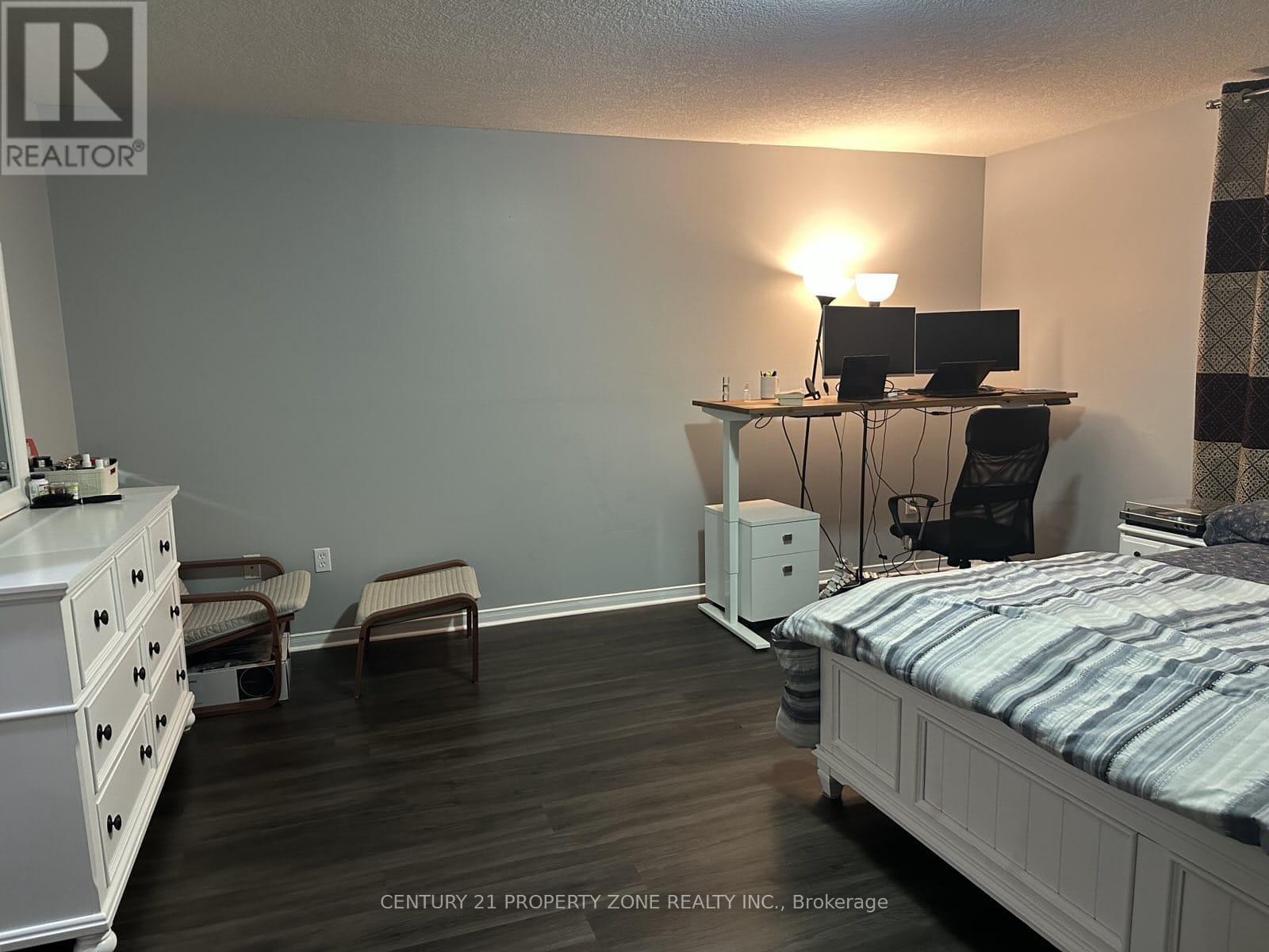 30 Brookfield Crescent, Kitchener, Ontario  N2E 0A7 - Photo 13 - X12637744