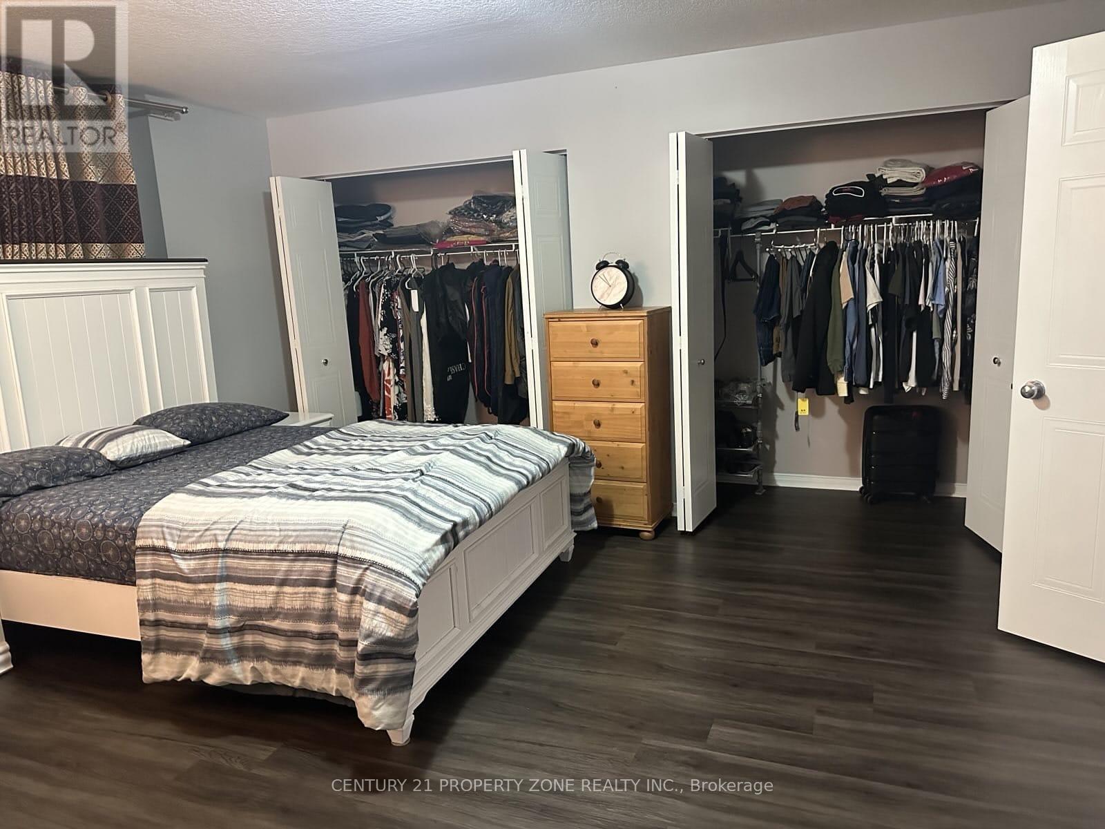 30 Brookfield Crescent, Kitchener, Ontario  N2E 0A7 - Photo 14 - X12637744