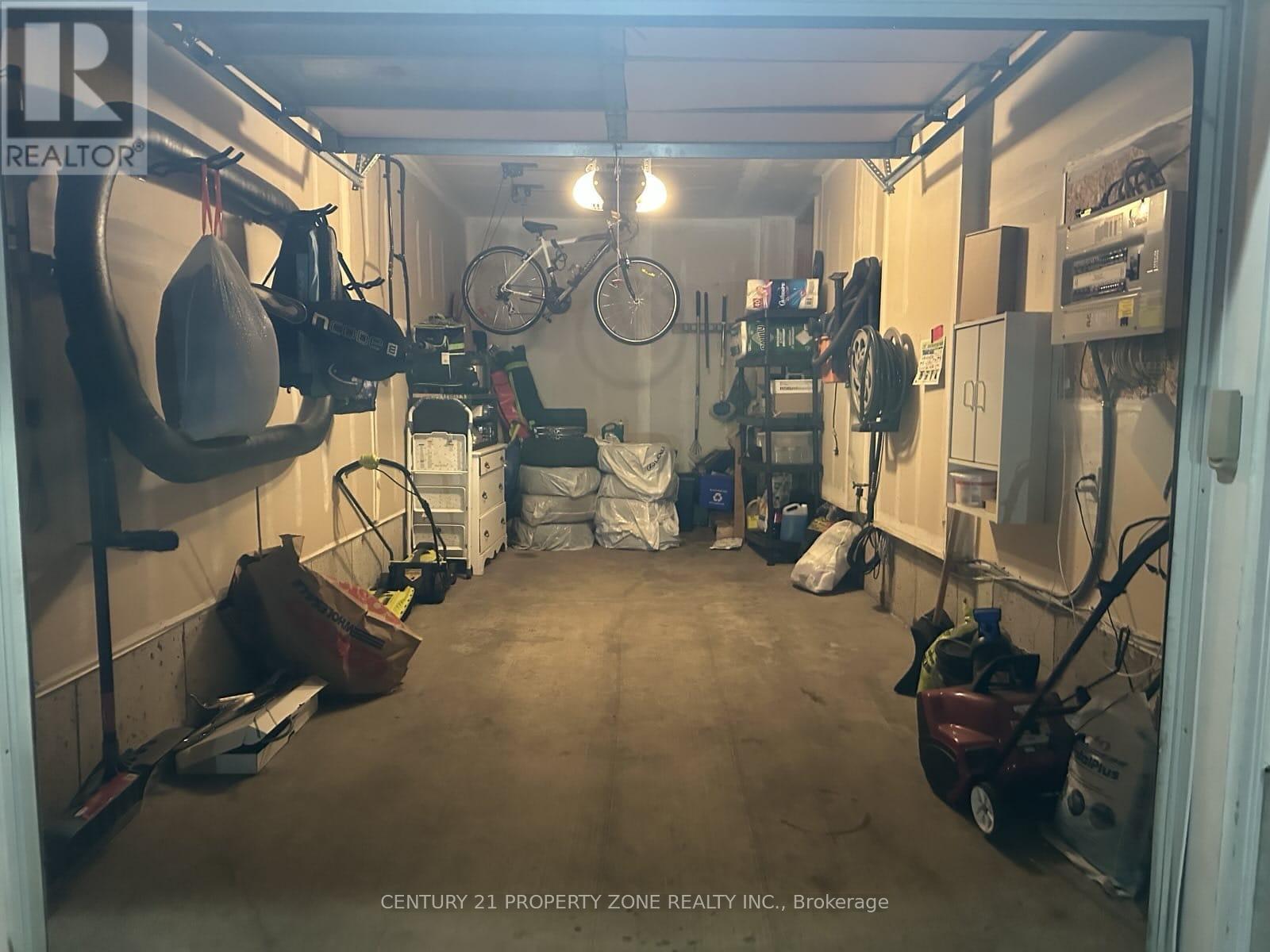 30 Brookfield Crescent, Kitchener, Ontario  N2E 0A7 - Photo 8 - X12637744