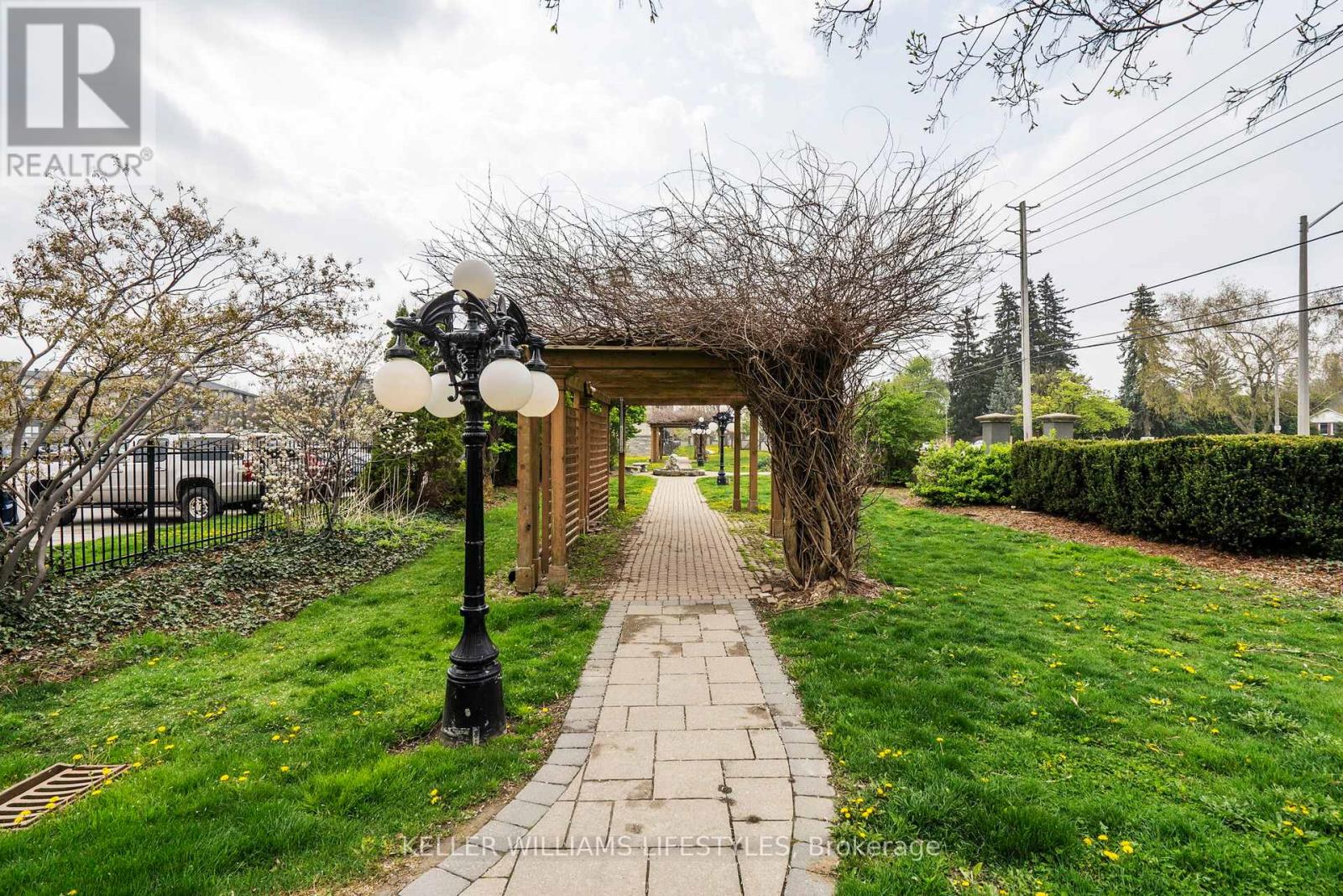 105 - 15 Jacksway Crescent, London North, Ontario  N5X 3T8 - Photo 34 - X12637768