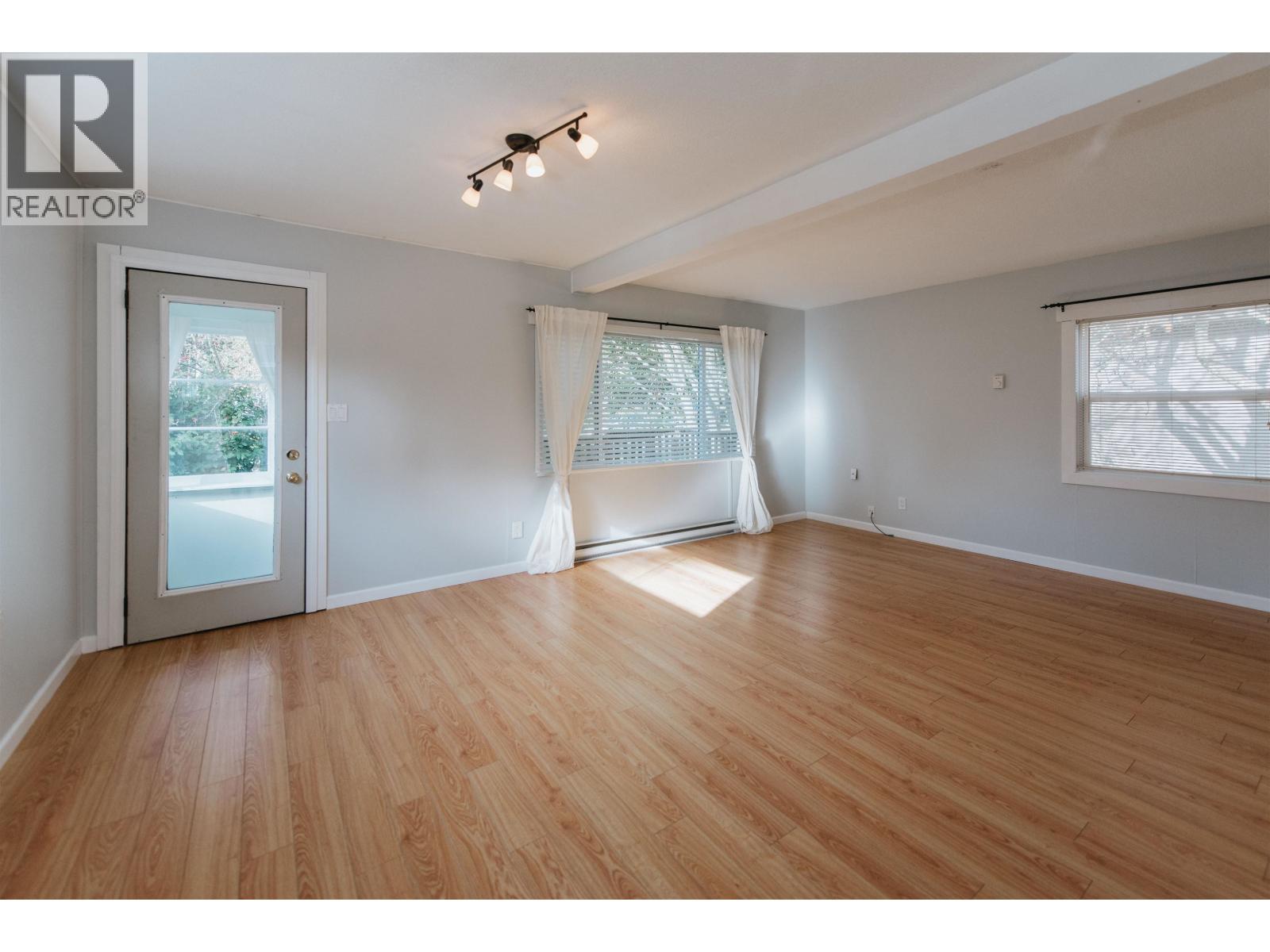 226 Pratt Road, Gibsons, British Columbia  V0N 1V3 - Photo 19 - R3074242