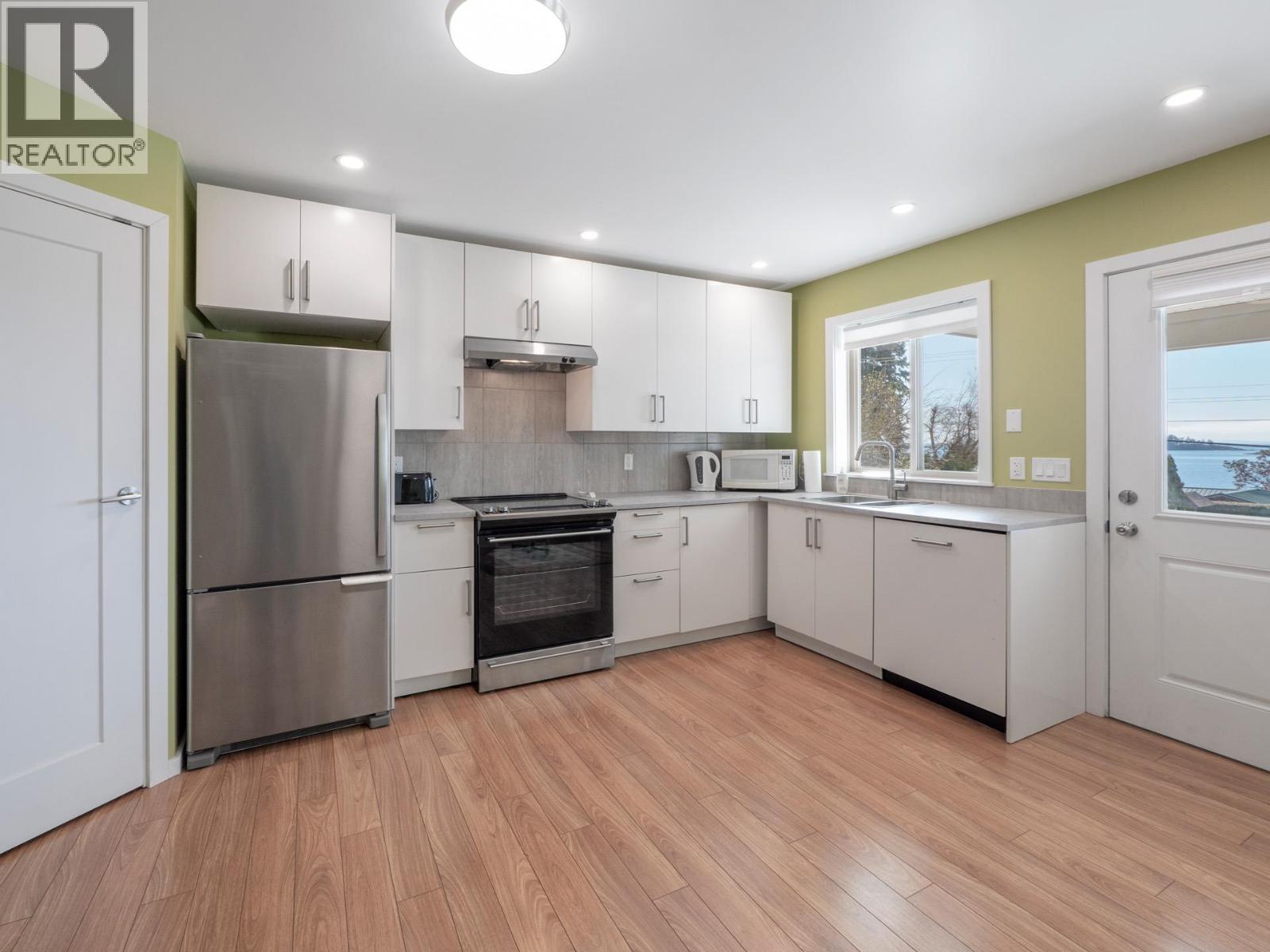 6682 Sunshine Coast Highway, Sechelt, British Columbia  V0N 3A8 - Photo 26 - R3074245