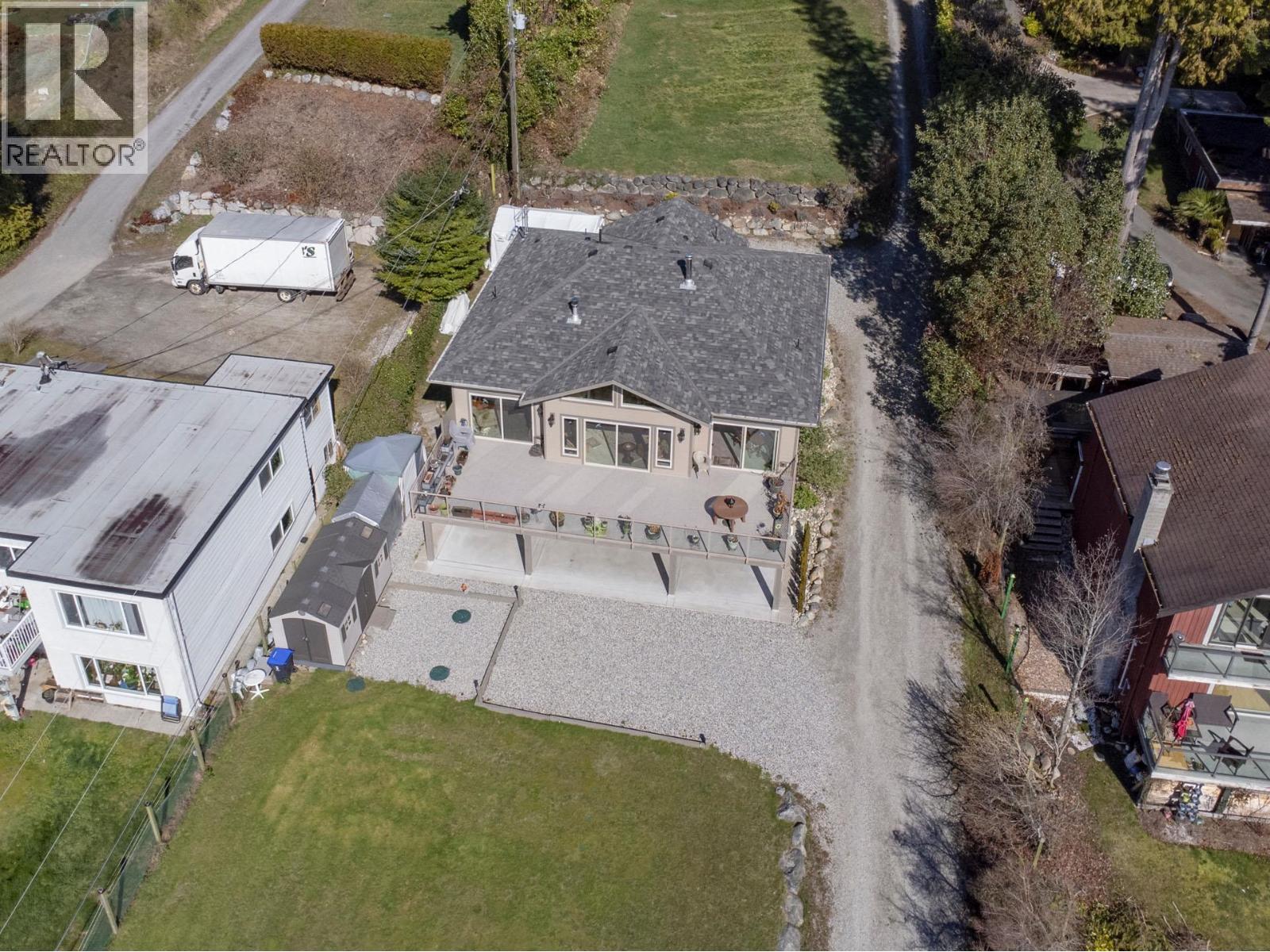 6682 Sunshine Coast Highway, Sechelt, British Columbia  V0N 3A8 - Photo 30 - R3074245