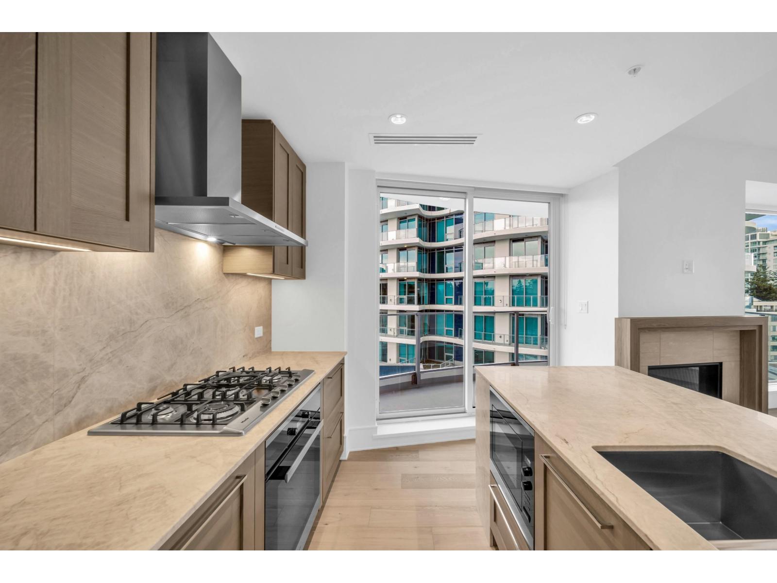 804 1500 Martin Street, White Rock, British Columbia  V4B 0C2 - Photo 8 - R3074251