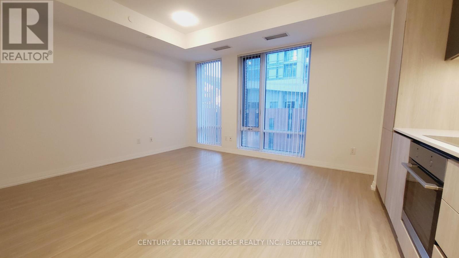 706 - 8 Widmer Street, Toronto, Ontario  M5V 0W6 - Photo 10 - C12637770