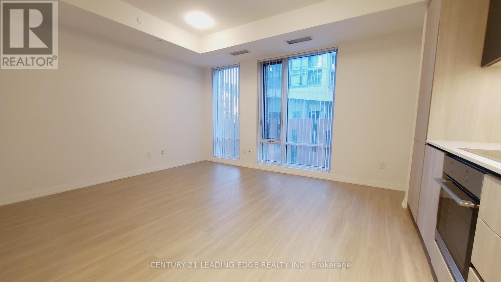 706 - 8 Widmer Street, Toronto, Ontario  M5V 0W6 - Photo 11 - C12637770