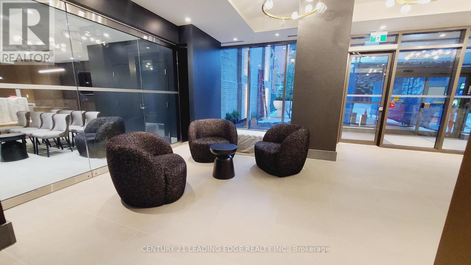 706 - 8 Widmer Street, Toronto, Ontario  M5V 0W6 - Photo 4 - C12637770