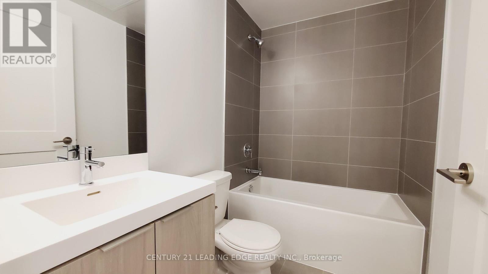 706 - 8 Widmer Street, Toronto, Ontario  M5V 0W6 - Photo 9 - C12637770