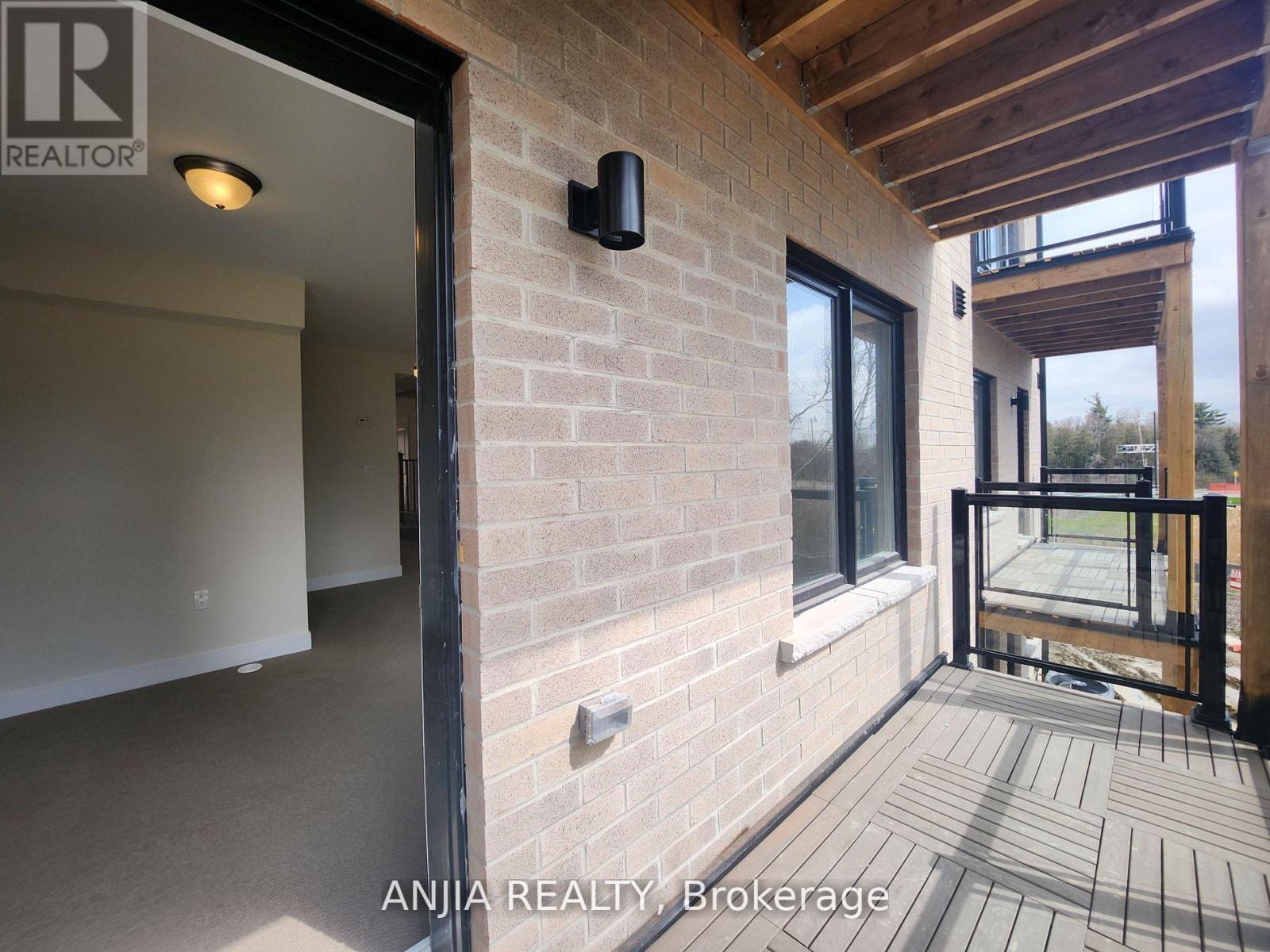 104 Credit Lane, Richmond Hill, Ontario  L4E 1G9 - Photo 11 - N12585528