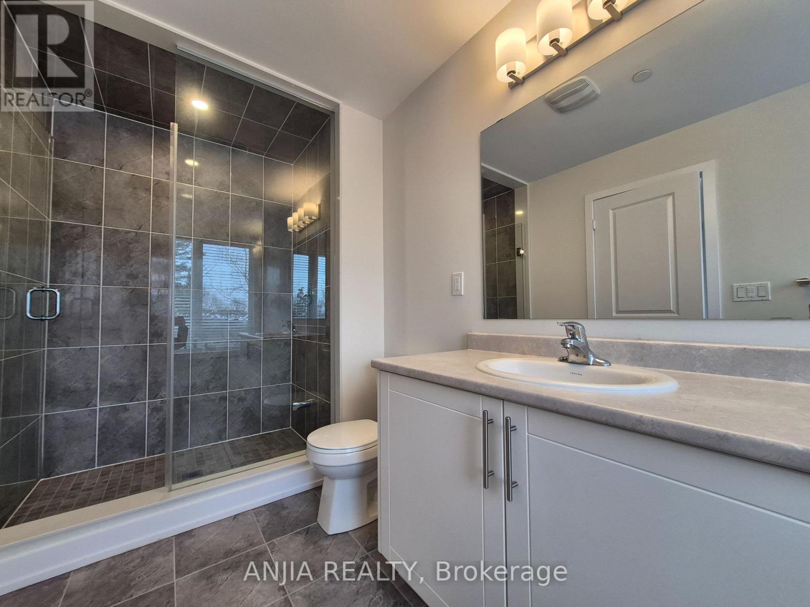 104 Credit Lane, Richmond Hill, Ontario  L4E 1G9 - Photo 29 - N12585528