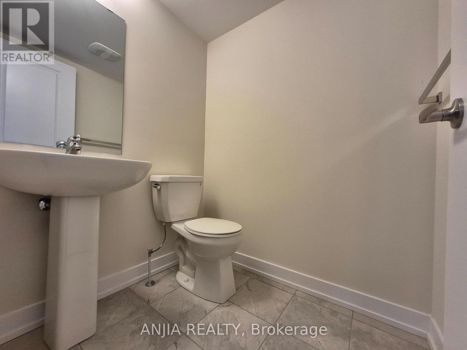 104 Credit Lane, Richmond Hill, Ontario  L4E 1G9 - Photo 23 - N12585528