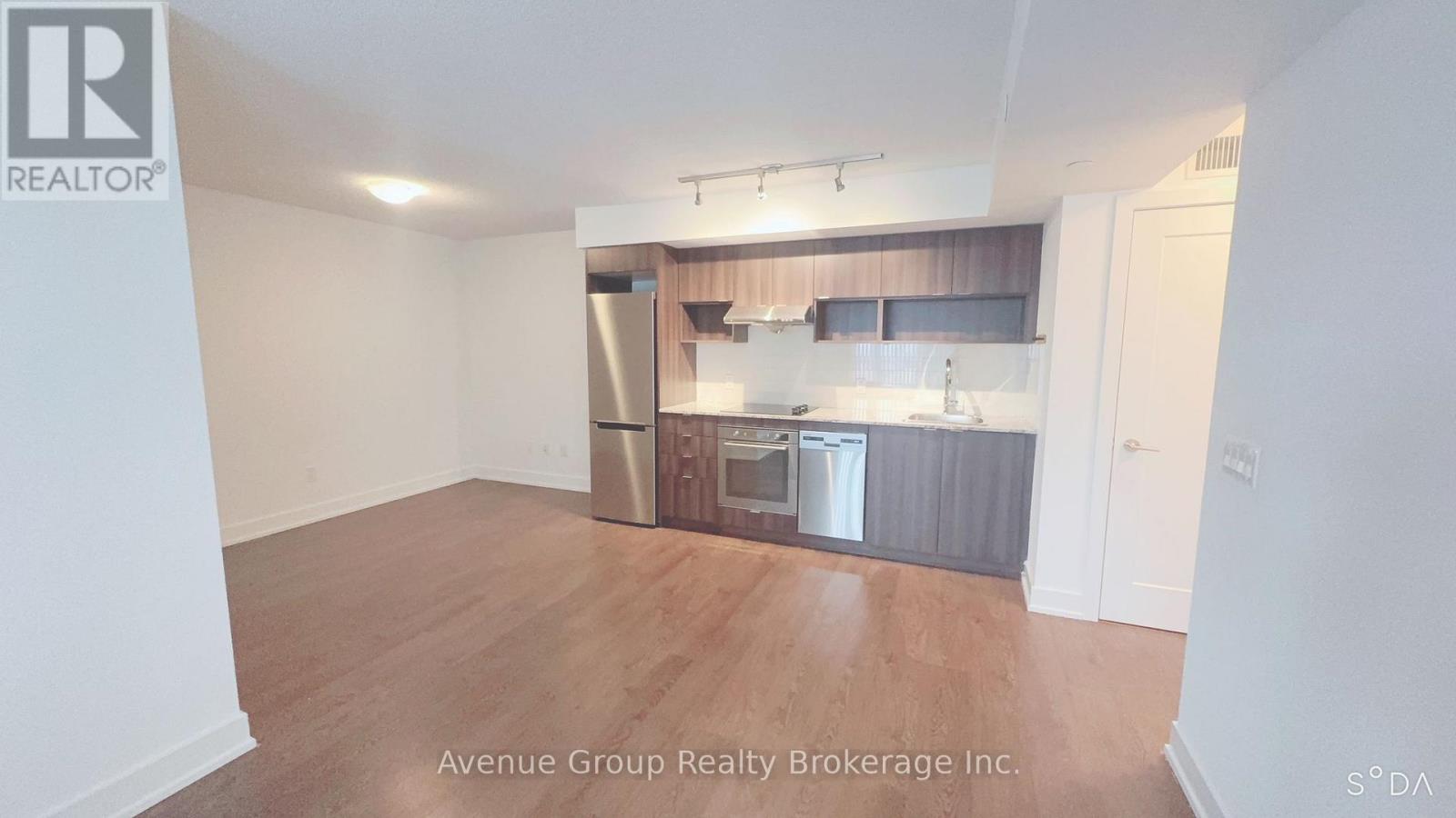 1106 - 7 Mabelle Avenue, Toronto, Ontario  M9A 0C9 - Photo 6 - W12637766