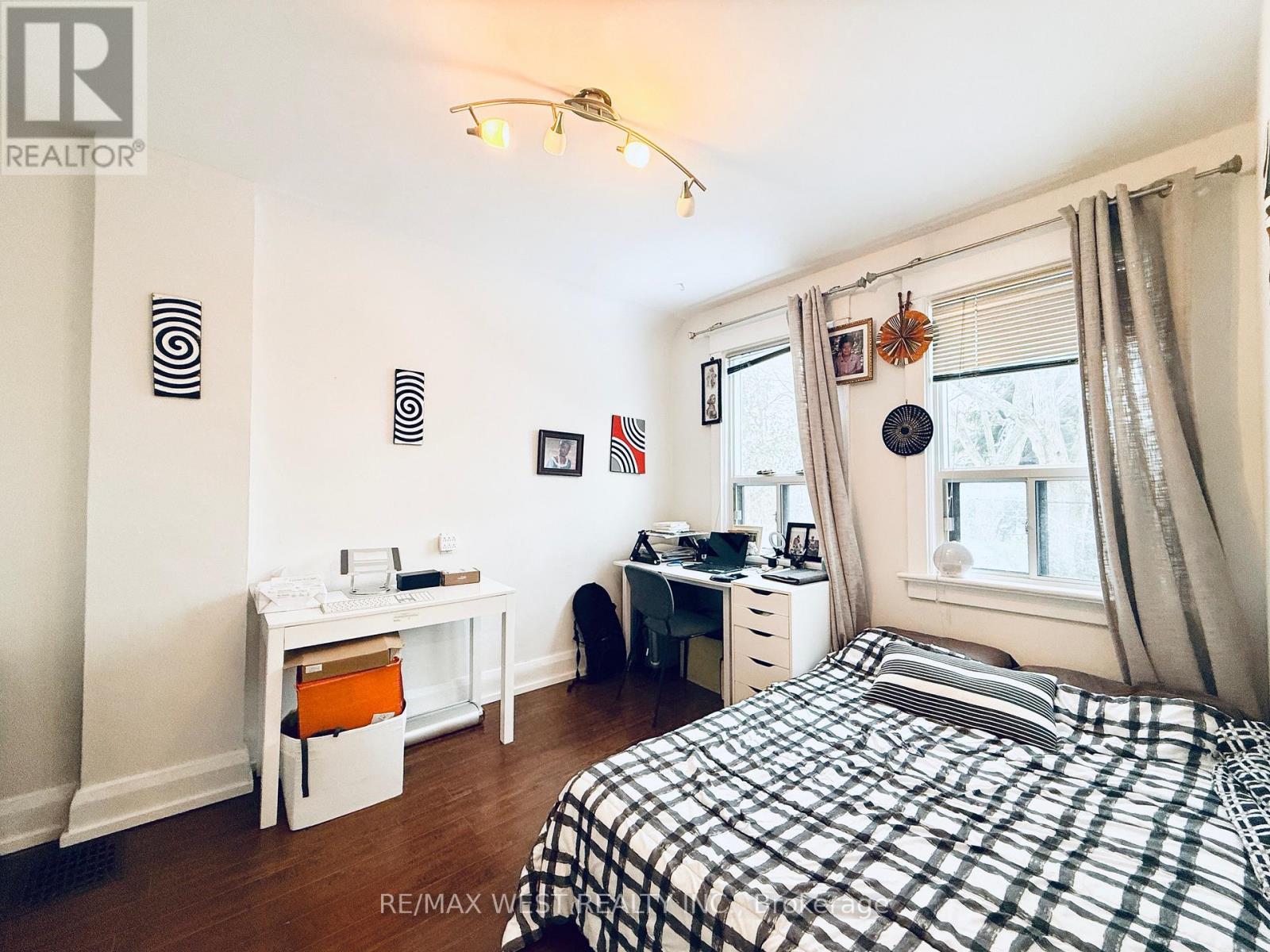 Main & 2nd - 15 Keystone Avenue, Toronto, Ontario  M4C 1G9 - Photo 20 - E12637778