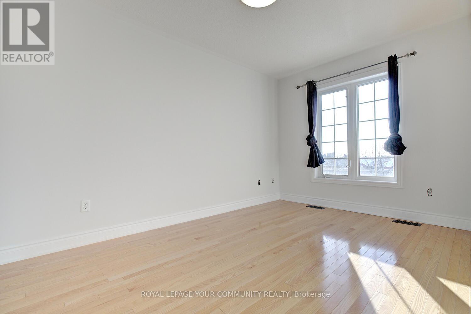 110 Chayna Crescent, Vaughan (Patterson), Ontario  L6A 0N1 - Photo 29 - N12637780