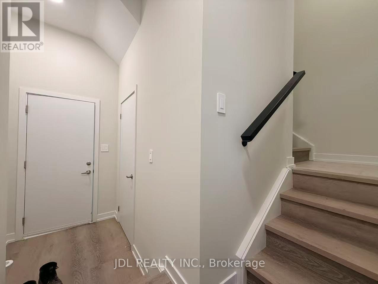 11 Agnes Lane, Richmond Hill (Headford Business Park), Ontario  L4B 0J4 - Photo 6 - N12637786