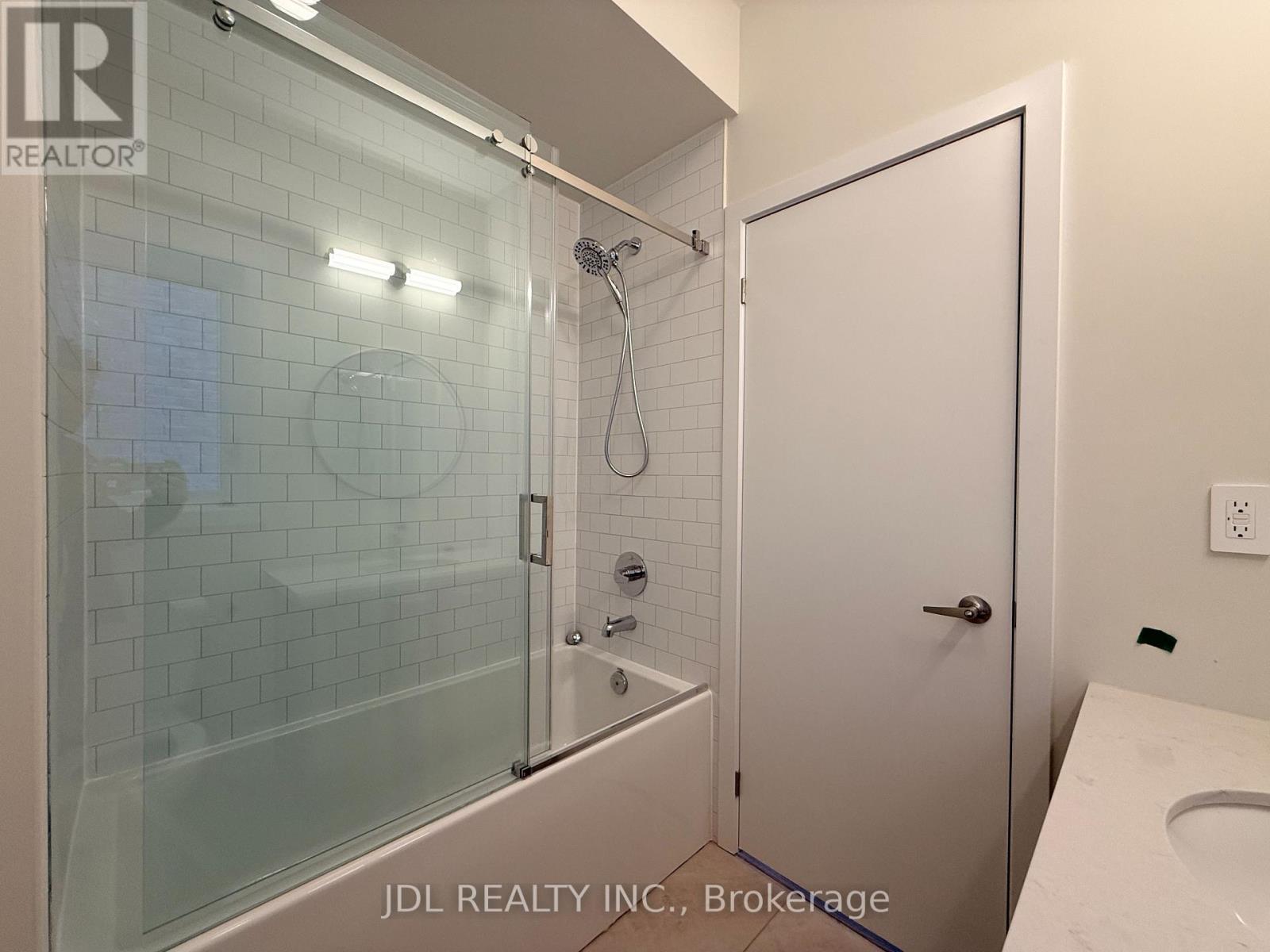 11 Agnes Lane, Richmond Hill (Headford Business Park), Ontario  L4B 0J4 - Photo 8 - N12637786