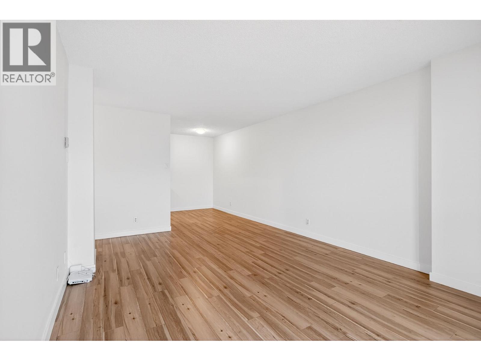 1306 2016 Fullerton Avenue, North Vancouver, British Columbia  V7N 3E9 - Photo 11 - R3074161