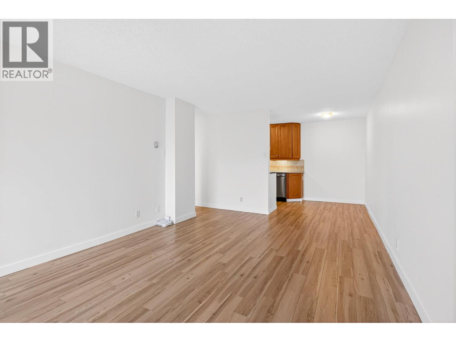 1306 2016 Fullerton Avenue, North Vancouver, British Columbia  V7N 3E9 - Photo 13 - R3074161