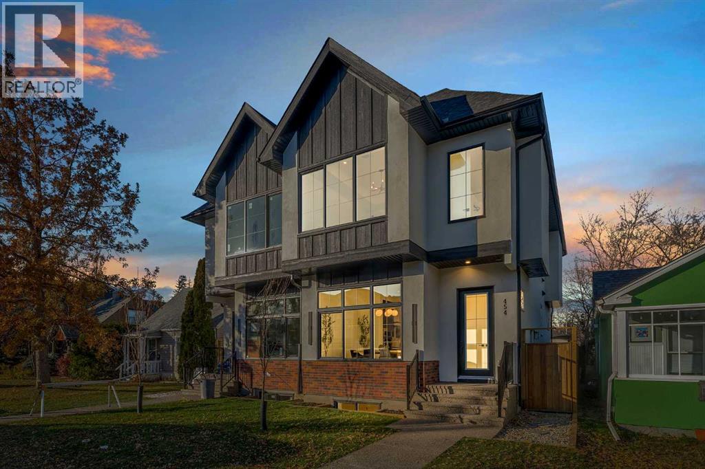 454 22 Avenue Ne, Calgary, Alberta  T2E 1T7 - Photo 3 - A2274133