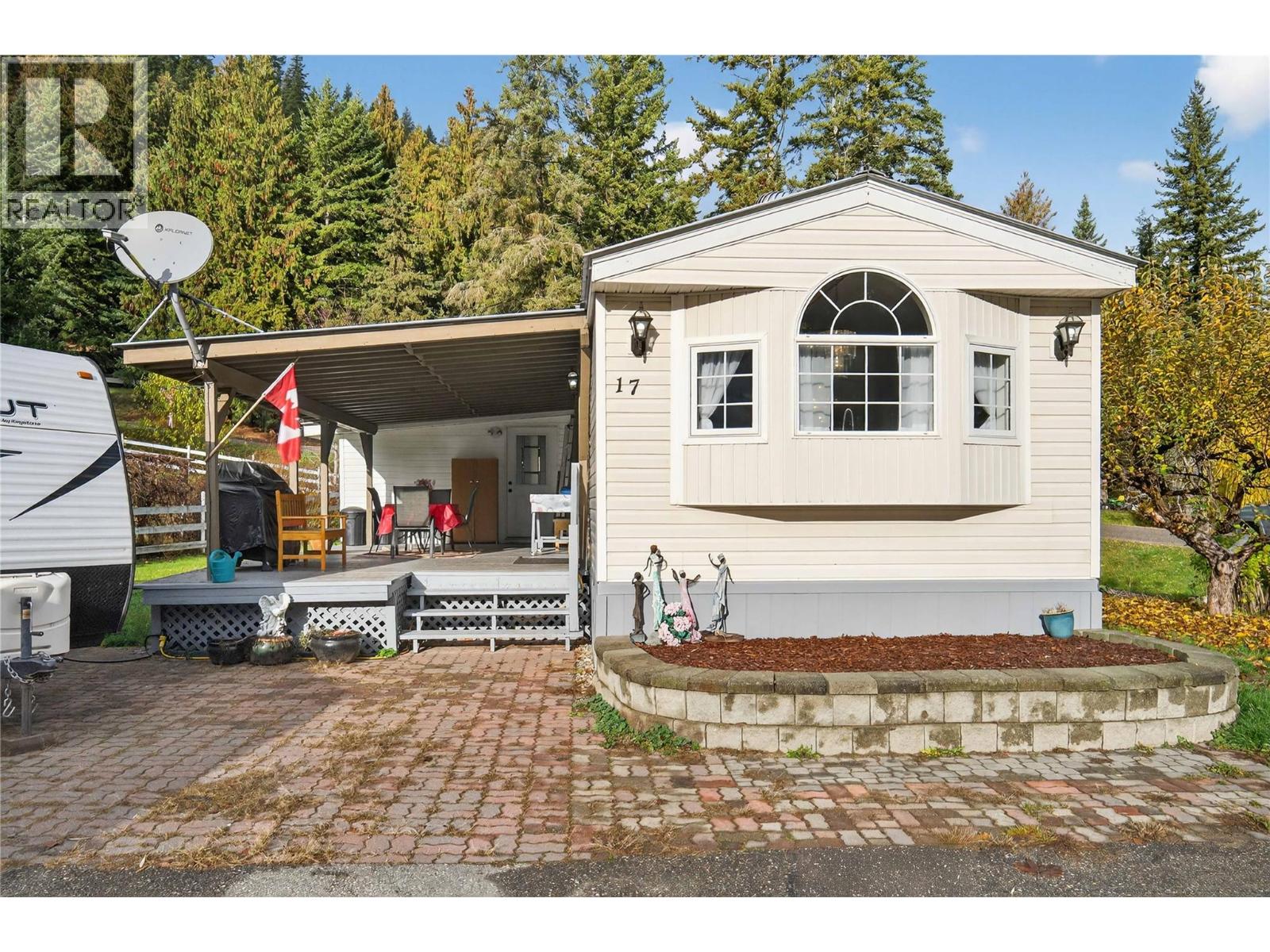 2036 Solsqua Sicamous Road Unit# 17, Sicamous, British Columbia  V0E 2V4 - Photo 46 - 10369800