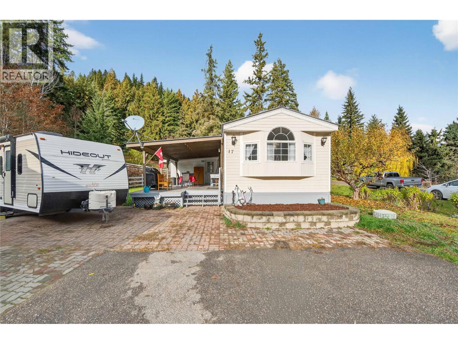 2036 Solsqua Sicamous Road Unit# 17, Sicamous, British Columbia  V0E 2V4 - Photo 35 - 10369800