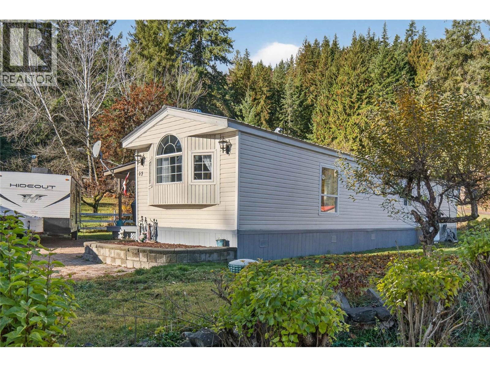 2036 Solsqua Sicamous Road Unit# 17, Sicamous, British Columbia  V0E 2V4 - Photo 71 - 10369800