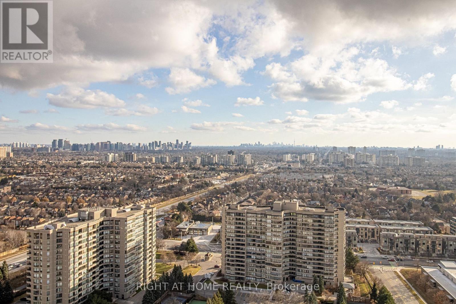 2811 - 50 UPPER MALL WAY, Vaughan, Ontario