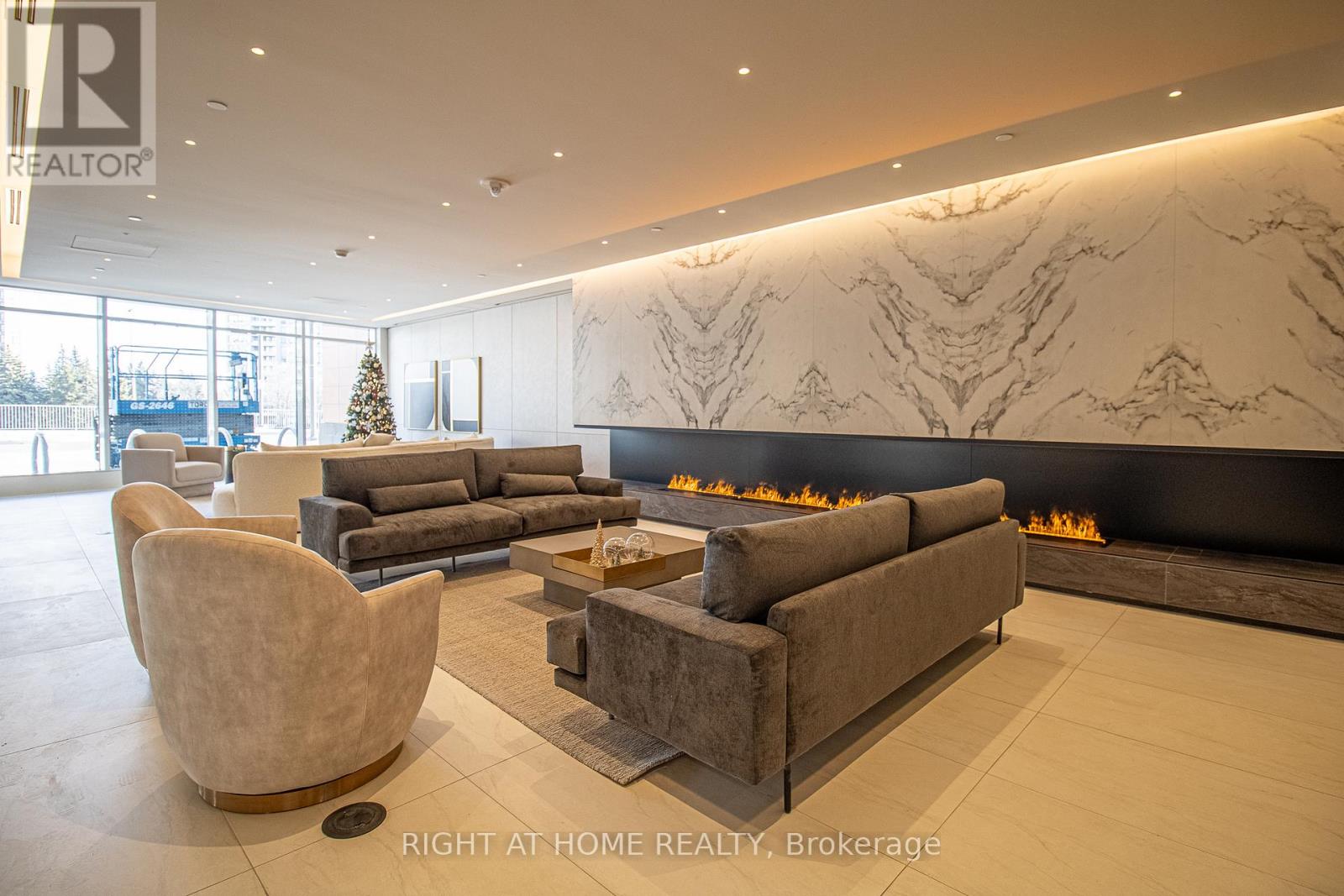 2811 - 50 Upper Mall Way, Vaughan, Ontario  L4J 4P8 - Photo 3 - N12637794