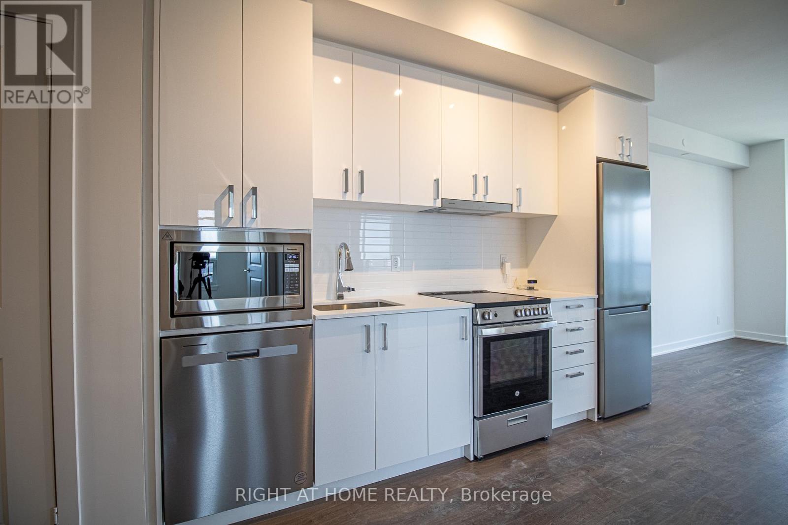 2811 - 50 Upper Mall Way, Vaughan, Ontario  L4J 4P8 - Photo 8 - N12637794