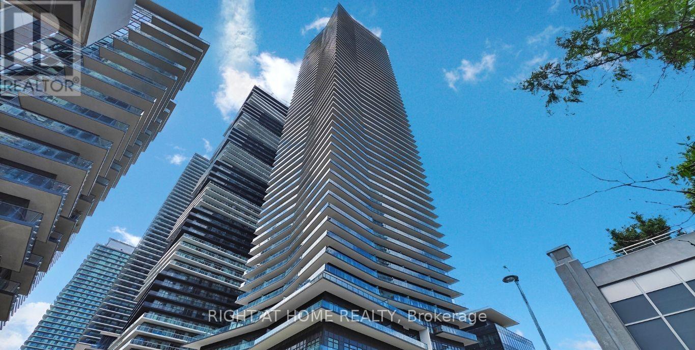 2109 - 38 ANNIE CRAIG DRIVE, Toronto, Ontario