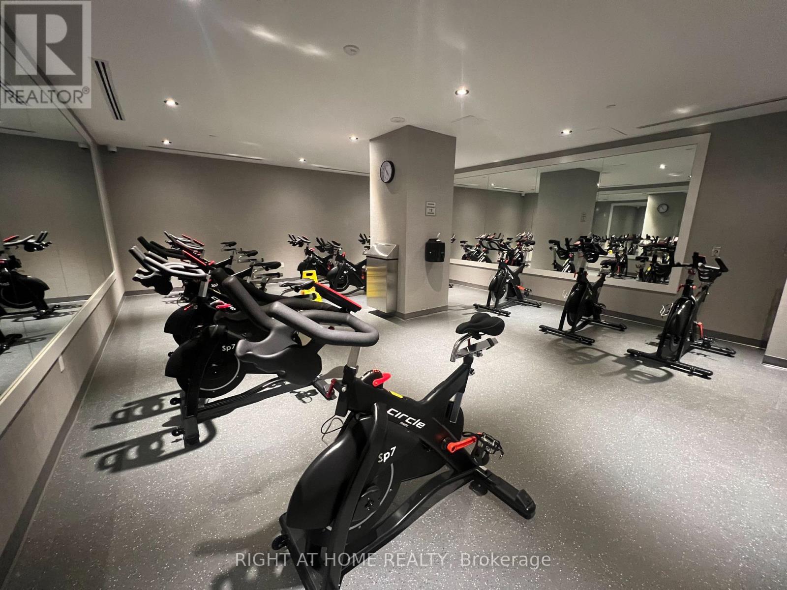 2109 - 38 Annie Craig Drive, Toronto (Mimico), Ontario  M8V 0A8 - Photo 10 - W12637796