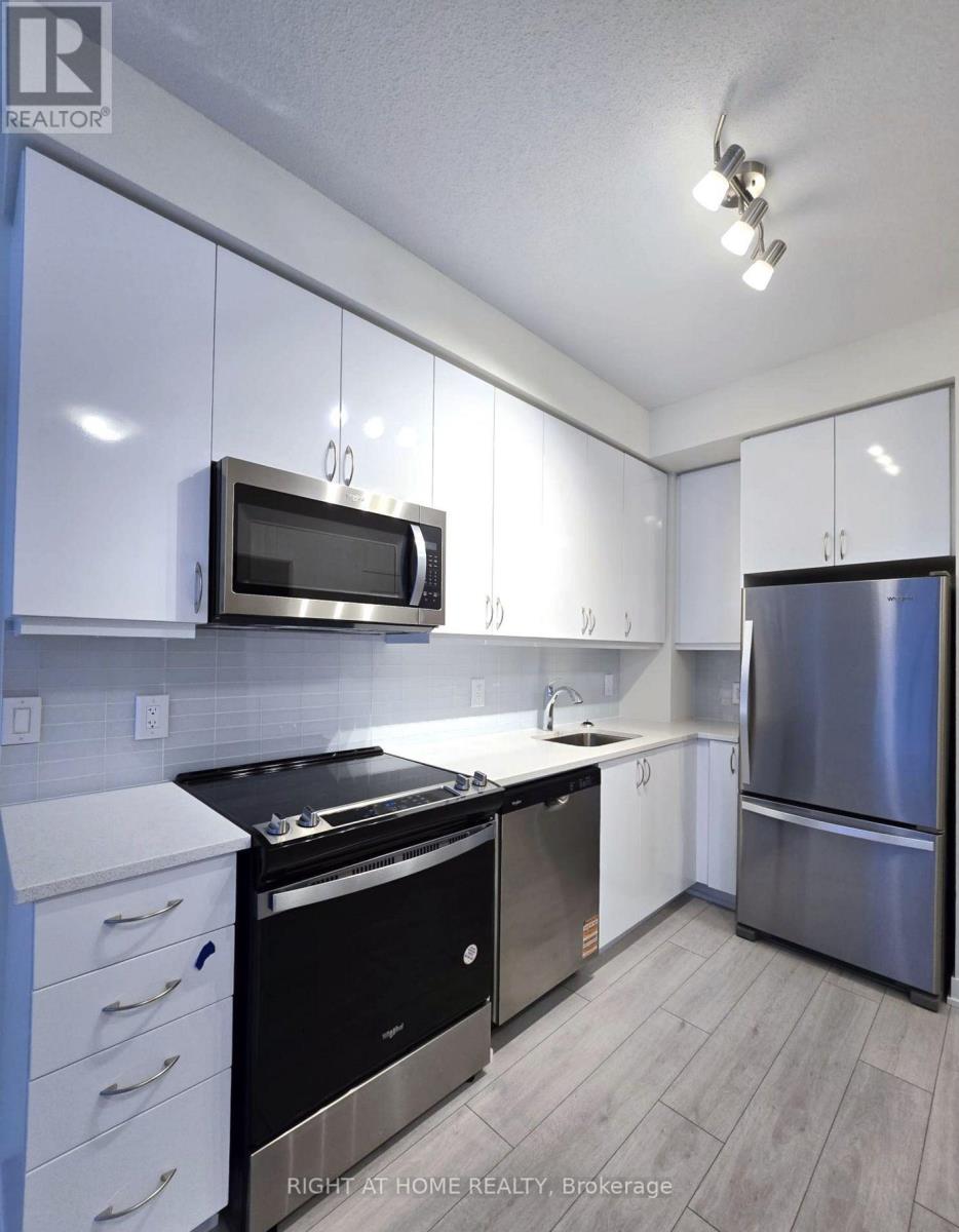 2109 - 38 Annie Craig Drive, Toronto (Mimico), Ontario  M8V 0A8 - Photo 2 - W12637796