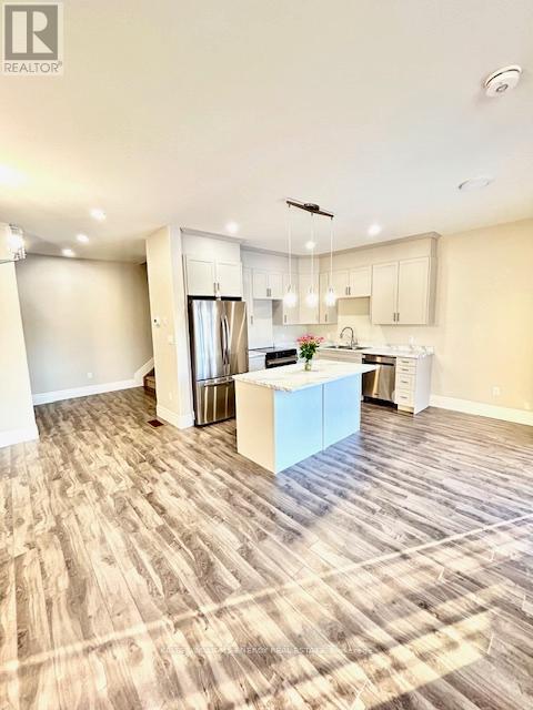 103 Buchanan Avenue, Prince Edward County, Ontario  K0K 2T0 - Photo 5 - X12637810