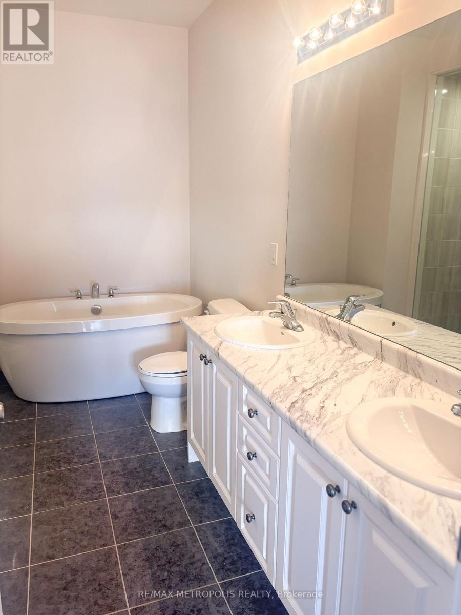 565 Barons Street, Vaughan, Ontario  L4H 5C3 - Photo 11 - N12537726