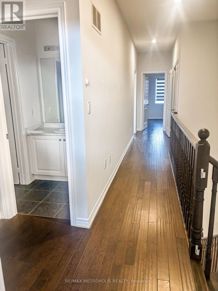 565 Barons Street, Vaughan, Ontario  L4H 5C3 - Photo 10 - N12537726