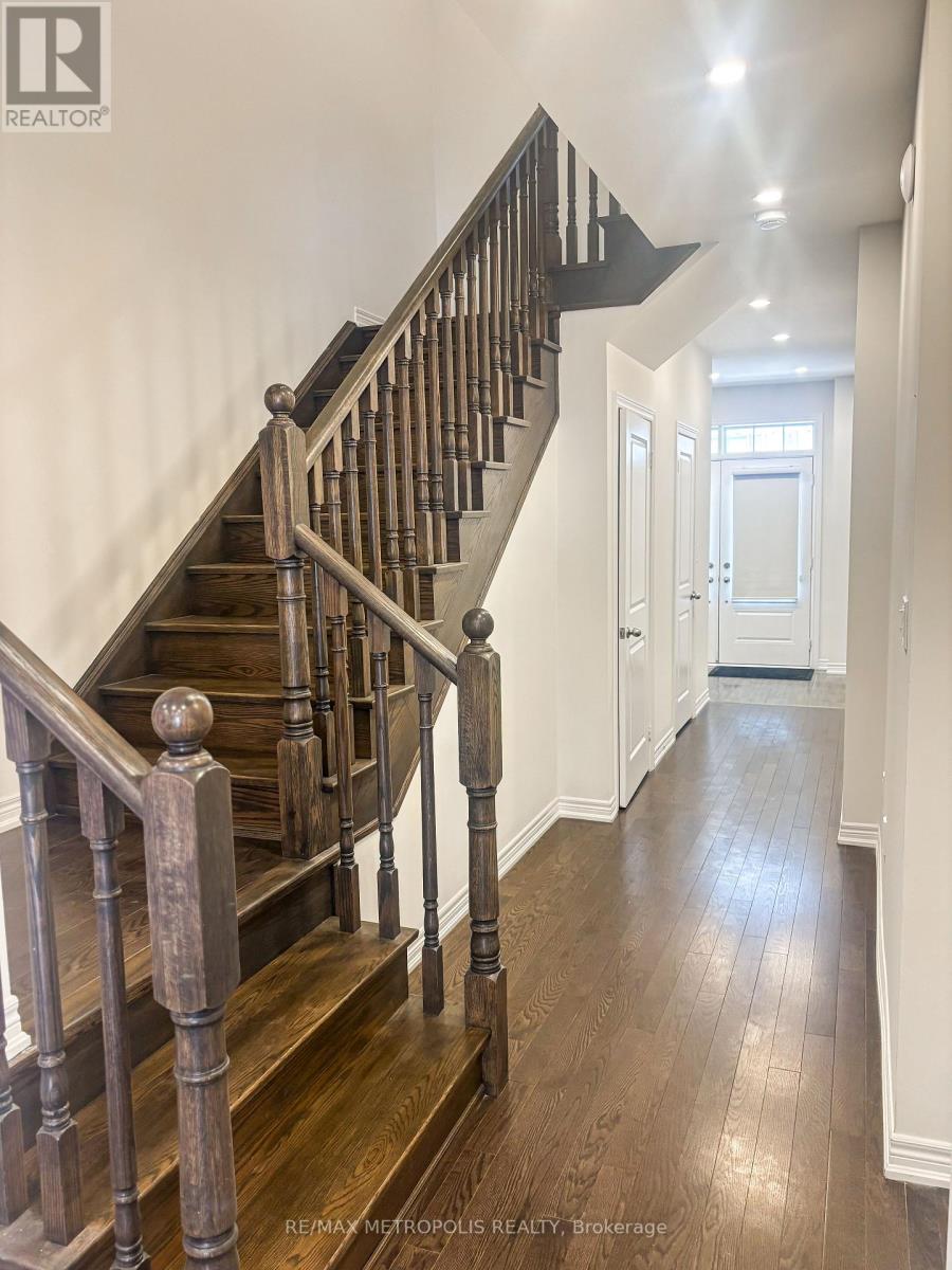 565 Barons Street, Vaughan, Ontario  L4H 5C3 - Photo 6 - N12537726