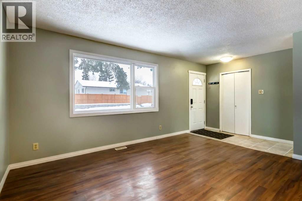 708 Sacramento Place Sw, Calgary, Alberta  T2W 0R5 - Photo 5 - A2273503