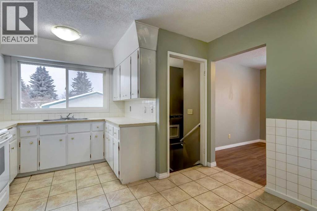 708 Sacramento Place Sw, Calgary, Alberta  T2W 0R5 - Photo 8 - A2273503