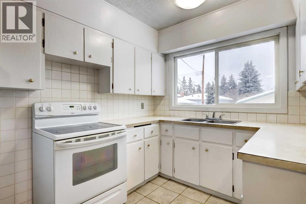 708 Sacramento Place Sw, Calgary, Alberta  T2W 0R5 - Photo 9 - A2273503