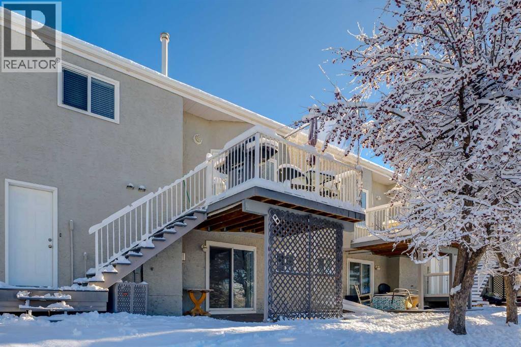 145 Fairway View Nw, High River, Alberta  T1V 1C9 - Photo 4 - A2272821