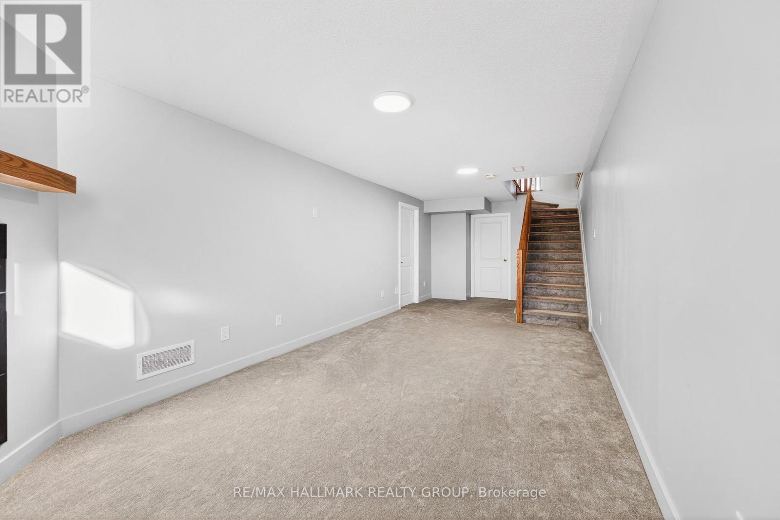 307 Ibanez Walk, Ottawa, Ontario  K1T 0V8 - Photo 33 - X12637830