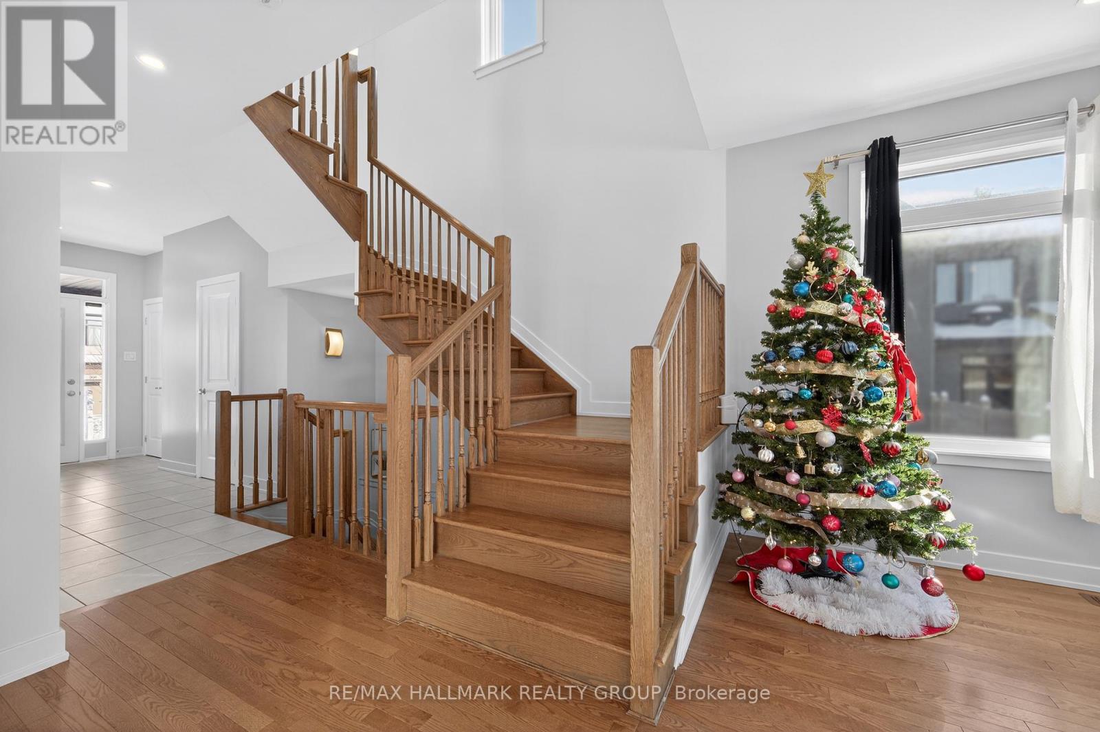 307 Ibanez Walk, Ottawa, Ontario  K1T 0V8 - Photo 6 - X12637830