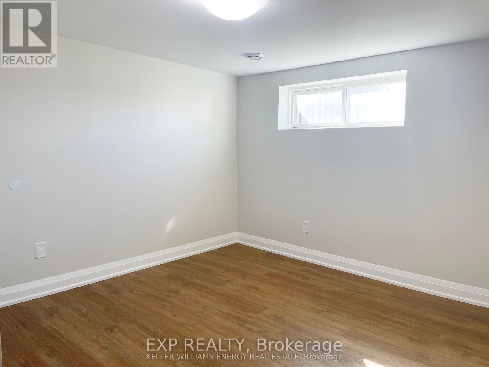 Lower - 533 Carman Court, Oshawa, Ontario  L1H 6K5 - Photo 10 - E12637824