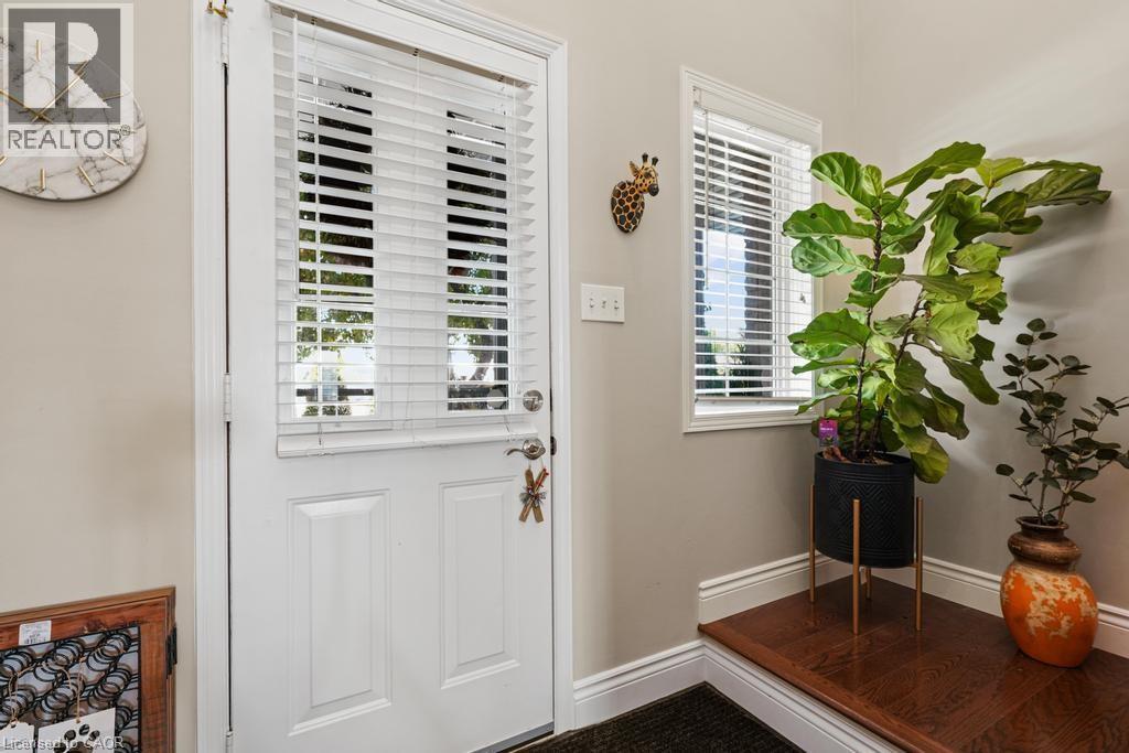 104 Frances Avenue Unit# 5, Stoney Creek, Ontario  L8E 5X3 - Photo 4 - 40768093