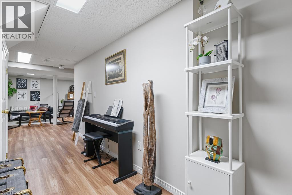 104 Frances Avenue Unit# 5, Stoney Creek, Ontario  L8E 5X3 - Photo 27 - 40768093