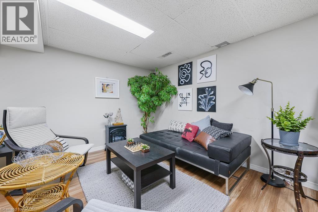 104 Frances Avenue Unit# 5, Stoney Creek, Ontario  L8E 5X3 - Photo 31 - 40768093