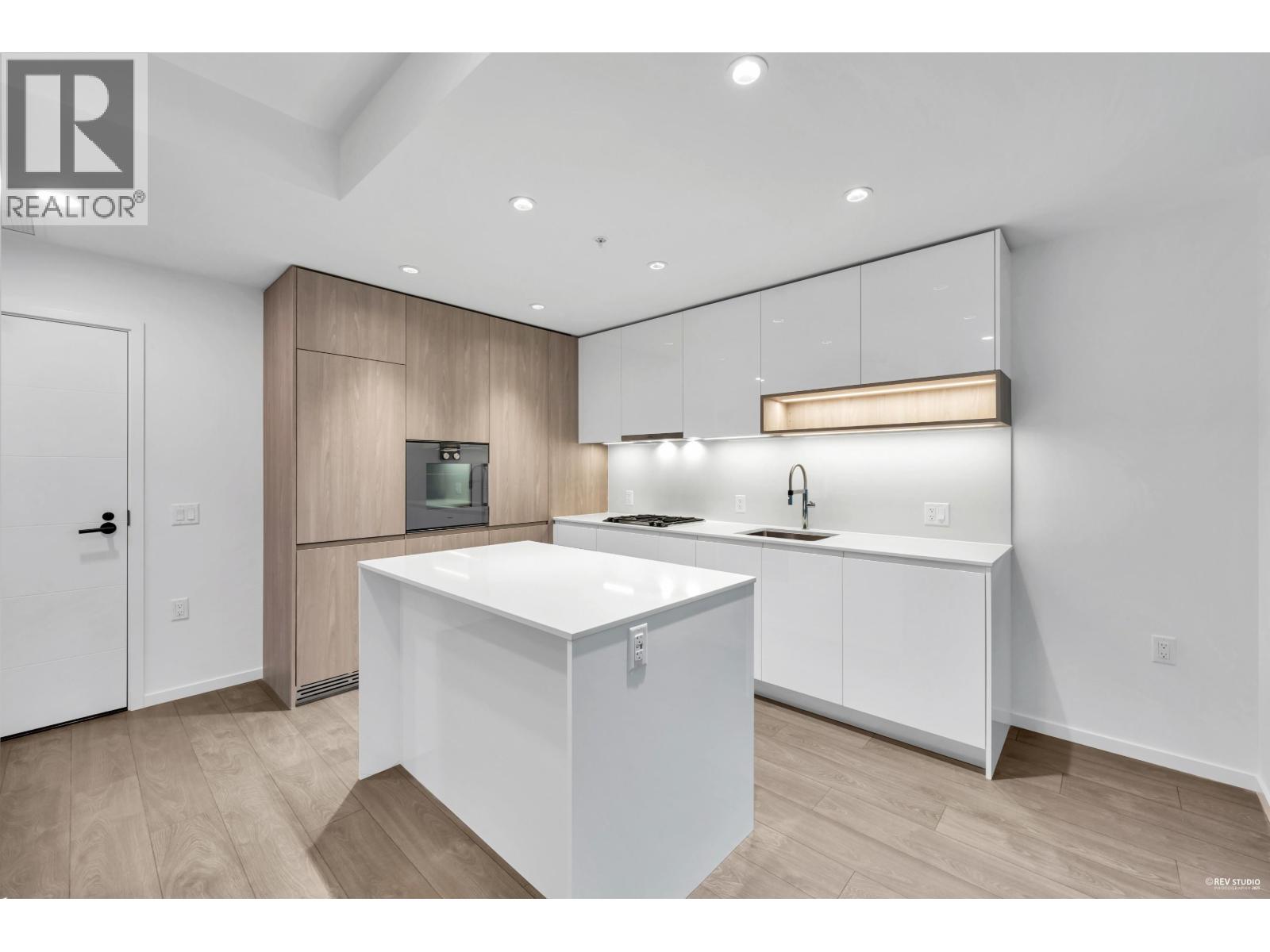 521 6300 Minoru Boulevard, Richmond, British Columbia V6Y 0N1 - Photo 3 - R3074112