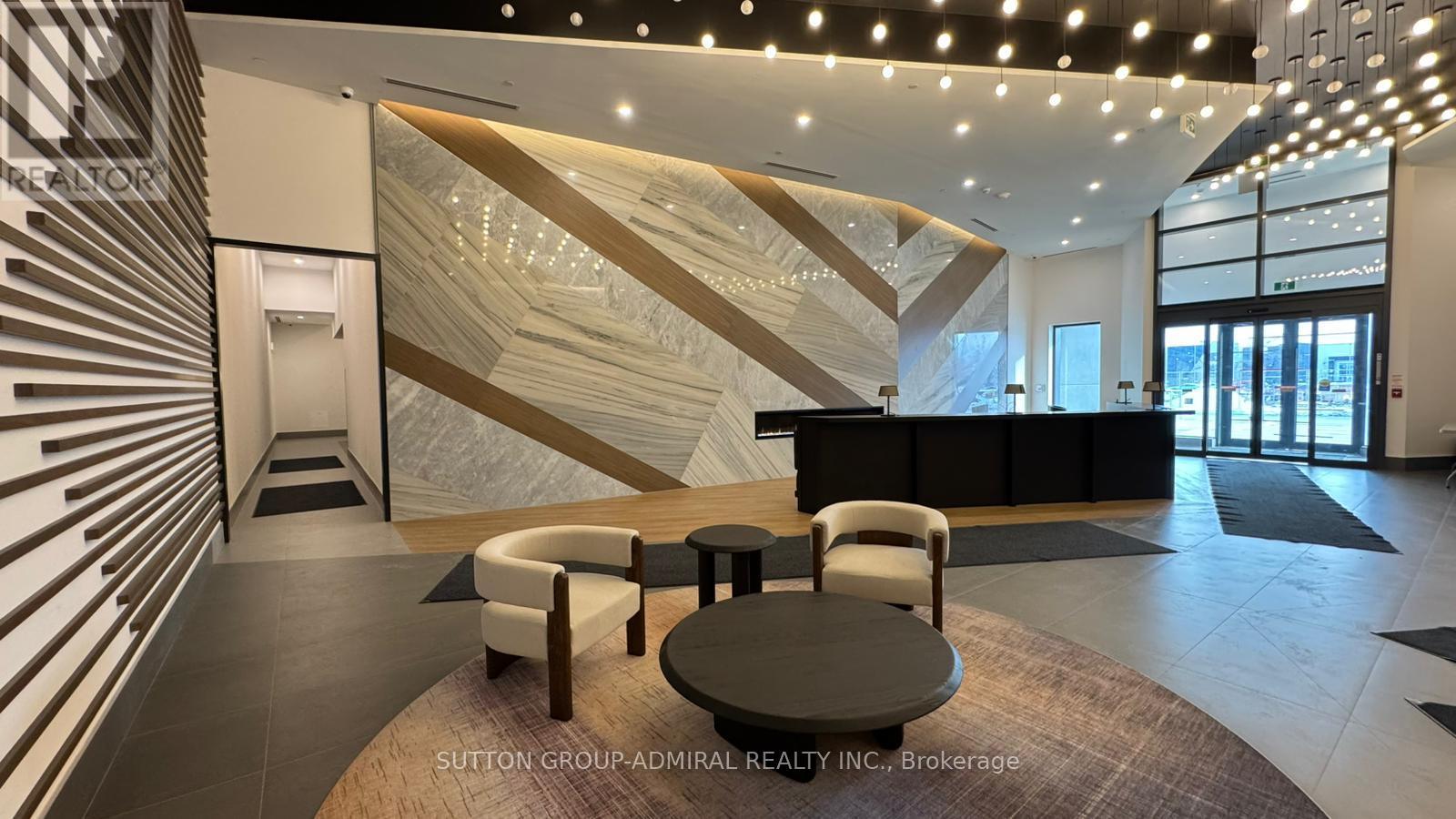 726 - 1037 QUEENSWAY, Toronto, Ontario