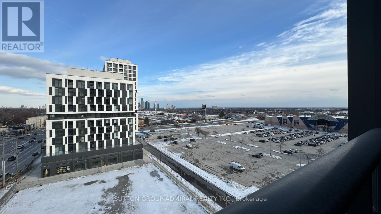 726 - 1037 Queensway, Toronto, Ontario  M8Z 6C7 - Photo 2 - W12637828